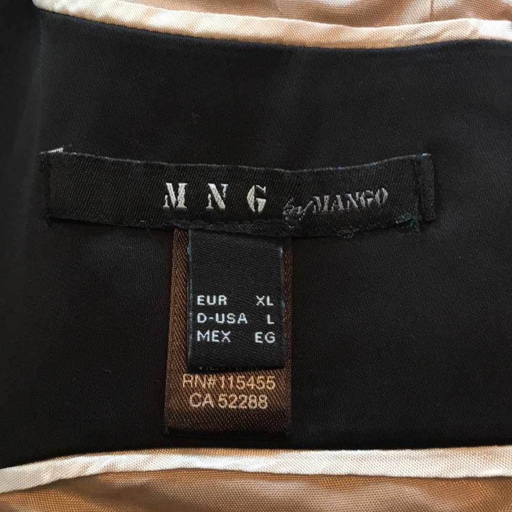 Black lady’s Blazer
